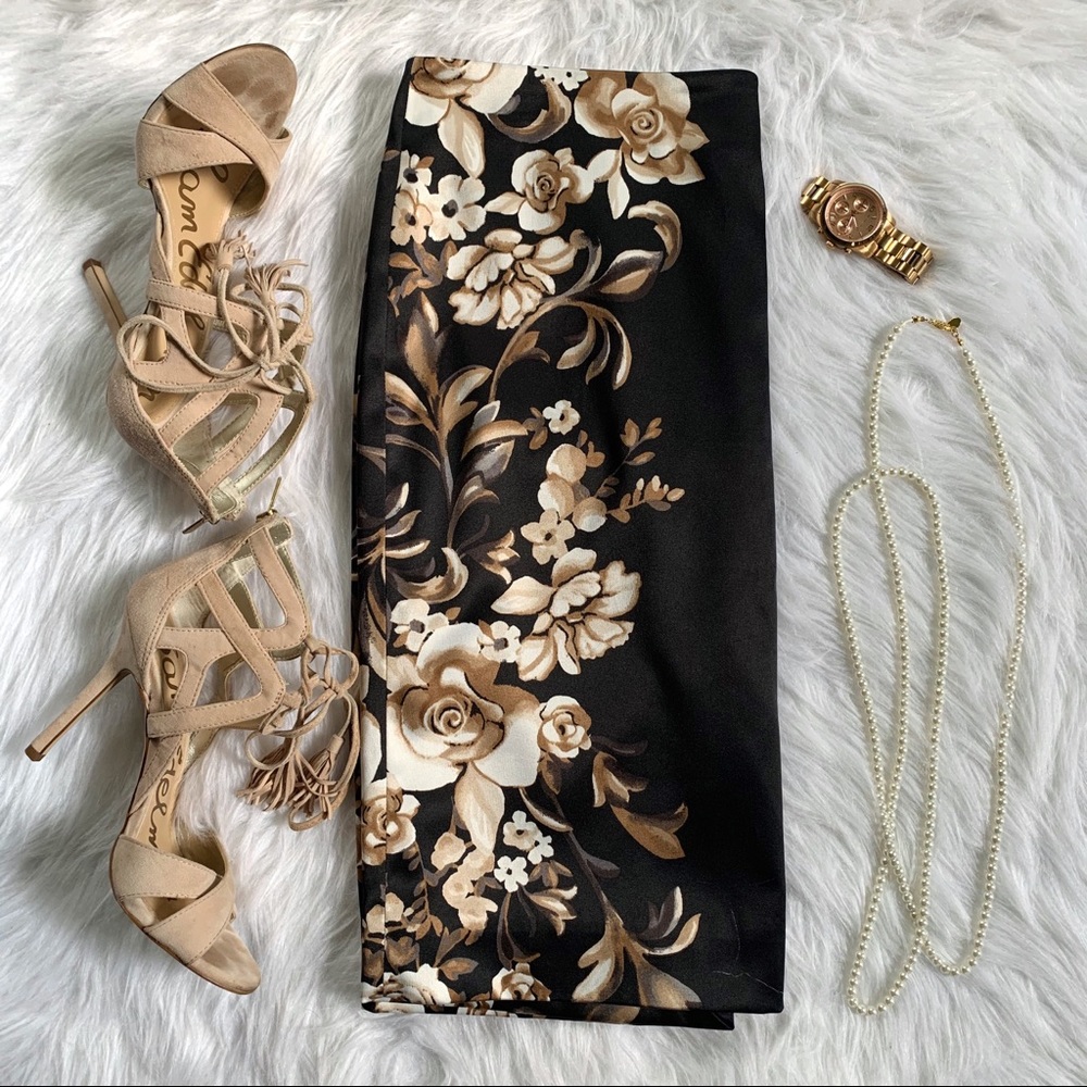 White House Black Market satin pencil skirt